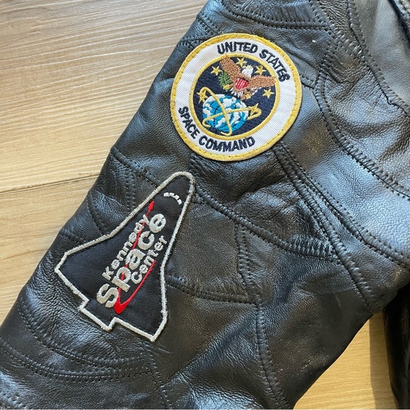 NASA Alpha Industries Black Leather Bomber Jacket. Size YM - Picture 8 of 8